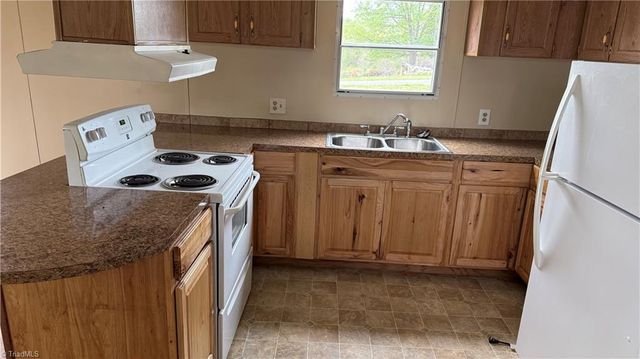303 Flatridge Road, Cana, VA 24317