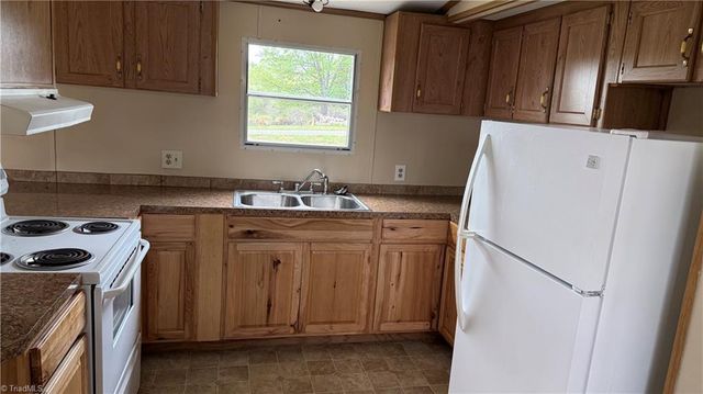 303 Flatridge Road, Cana, VA 24317