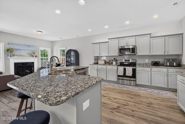 340 N Ardsley Lane, Rocky Point, NC 28457