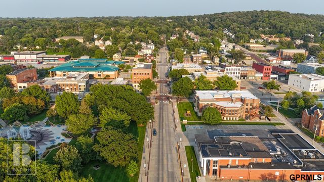 209 S 4th Street, Council Bluffs, IA 51503