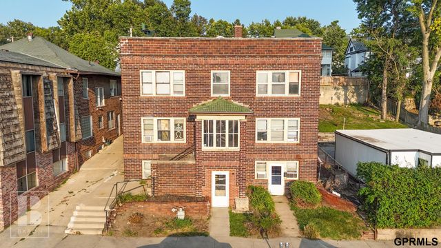 209 S 4th Street, Council Bluffs, IA 51503