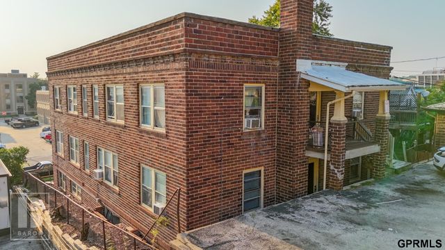 209 S 4th Street, Council Bluffs, IA 51503