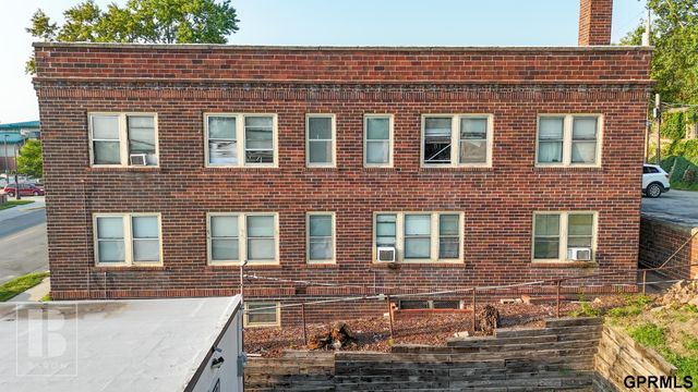 209 S 4th Street, Council Bluffs, IA 51503