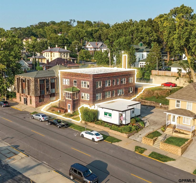 209 S 4th Street, Council Bluffs, IA 51503