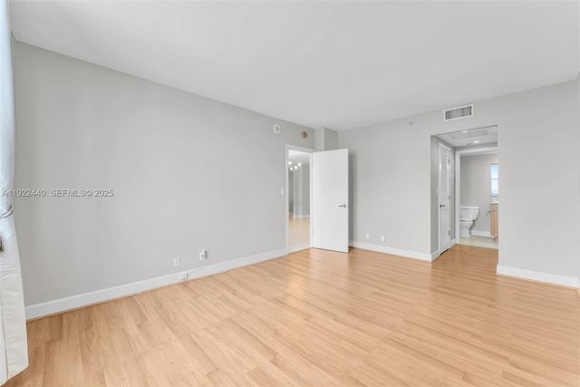 401 69th St 713, Miami Beach, FL 33141