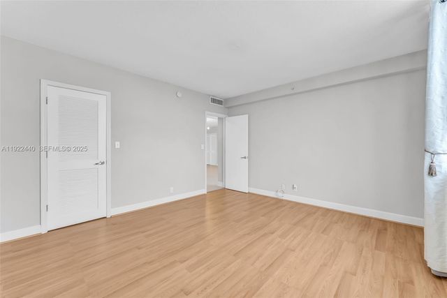 401 69th St 713, Miami Beach, FL 33141