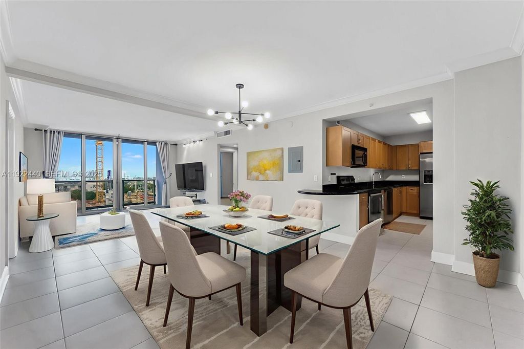 401 69th St 713, Miami Beach, FL 33141