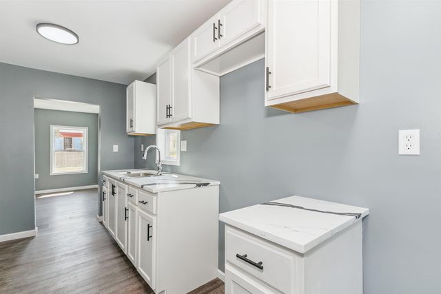 1339 N Lorraine Ave, Wichita, KS 67214