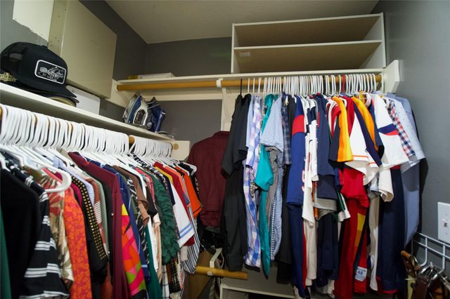 2710 Sockeye Drive, Houston, TX 77045