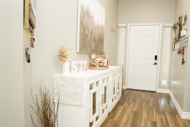 2710 Sockeye Drive, Houston, TX 77045