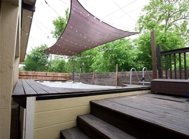 2710 Sockeye Drive, Houston, TX 77045