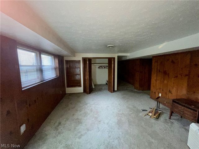 4874 Logan Way, Hubbard, OH 44425