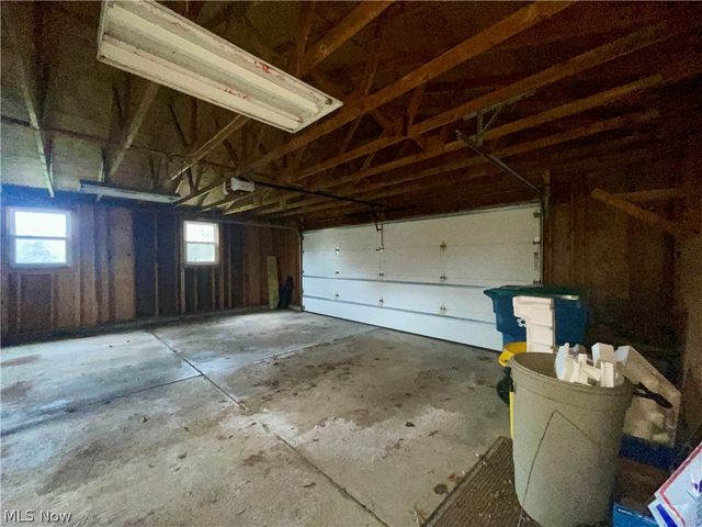 4874 Logan Way, Hubbard, OH 44425