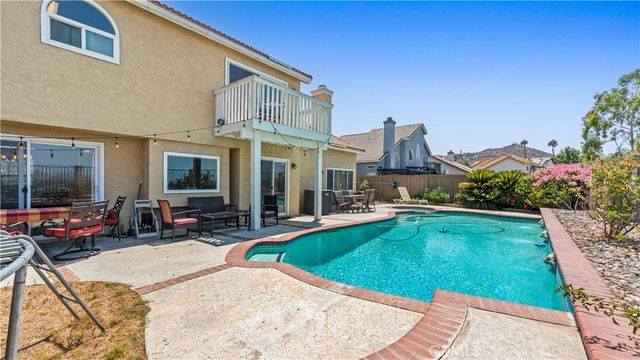 7701 Longs Peak Drive, Jurupa Valley, CA 92509