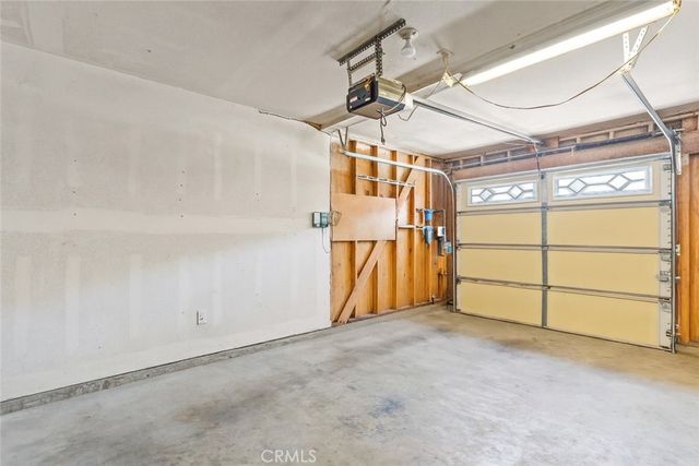 7701 Longs Peak Drive, Jurupa Valley, CA 92509