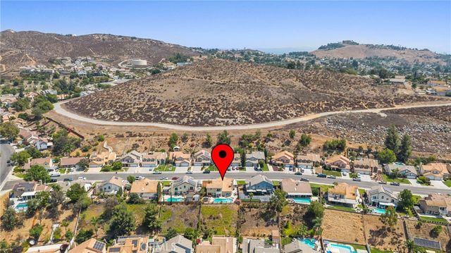 7701 Longs Peak Drive, Jurupa Valley, CA 92509