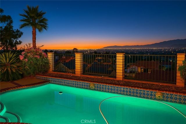 7701 Longs Peak Drive, Jurupa Valley, CA 92509