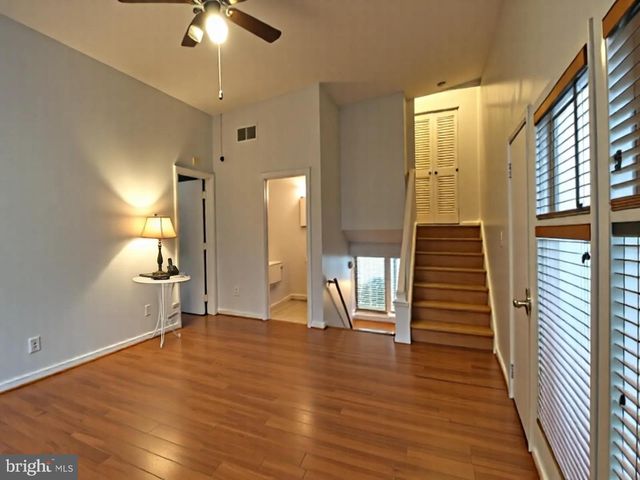 907 N BELGRADE RD, Silver Spring, MD 20902