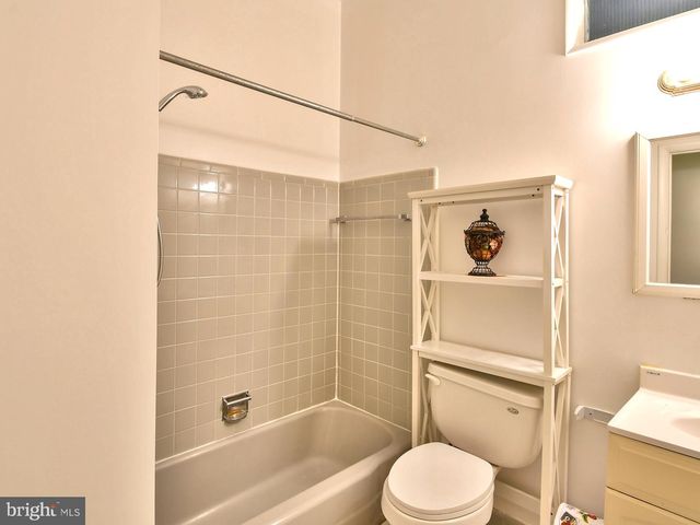 907 N BELGRADE RD, Silver Spring, MD 20902