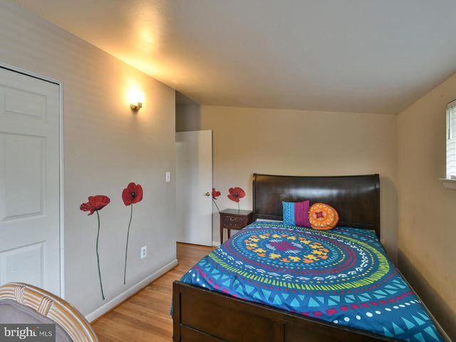 907 N BELGRADE RD, Silver Spring, MD 20902