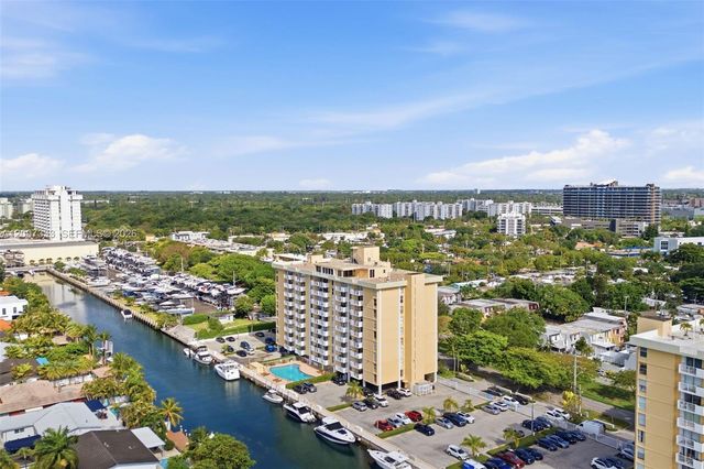 2000 NE 135th Street PH, North Miami, FL 33181