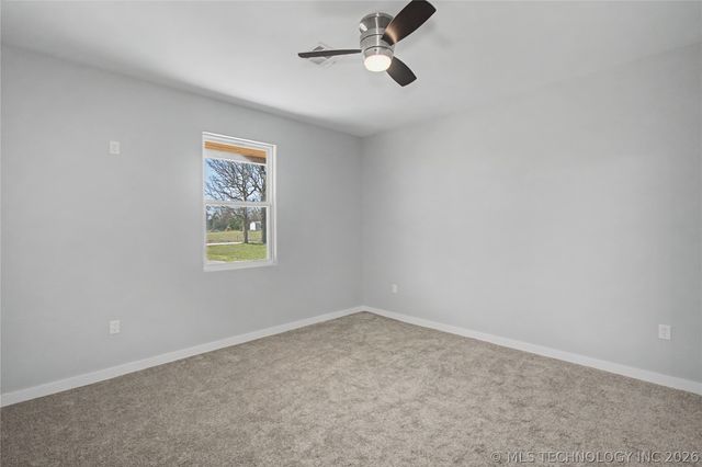 9388 S 95th Street E, Braggs, OK 74423