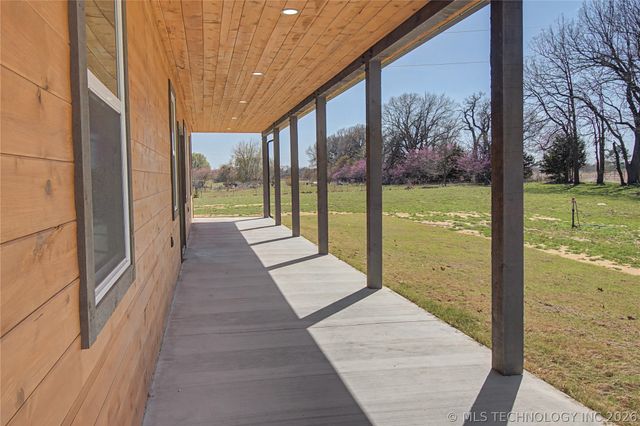 9388 S 95th Street E, Braggs, OK 74423