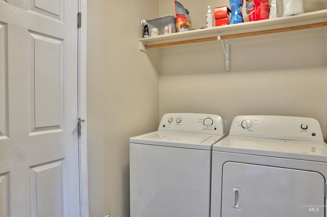 11833 Montpelier, Caldwell, ID 83607