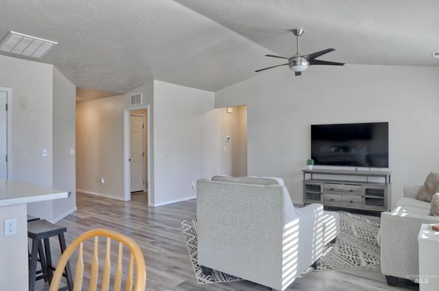 11833 Montpelier, Caldwell, ID 83607