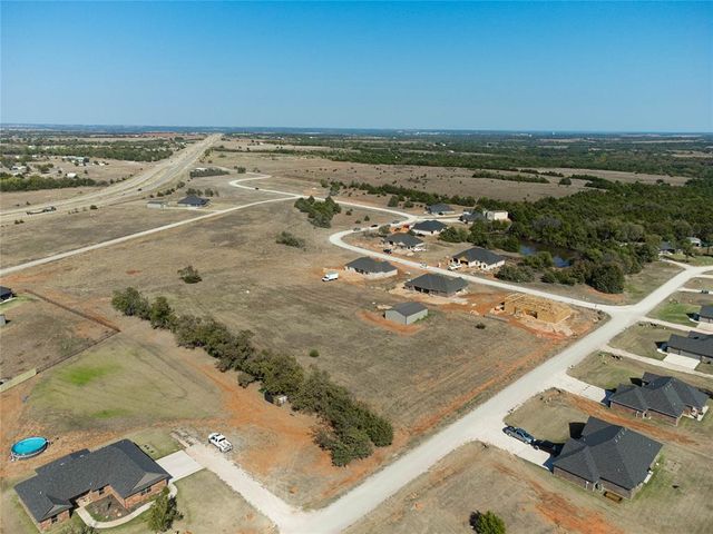 2520 Gallant Fox Terrace, Guthrie, OK 73044