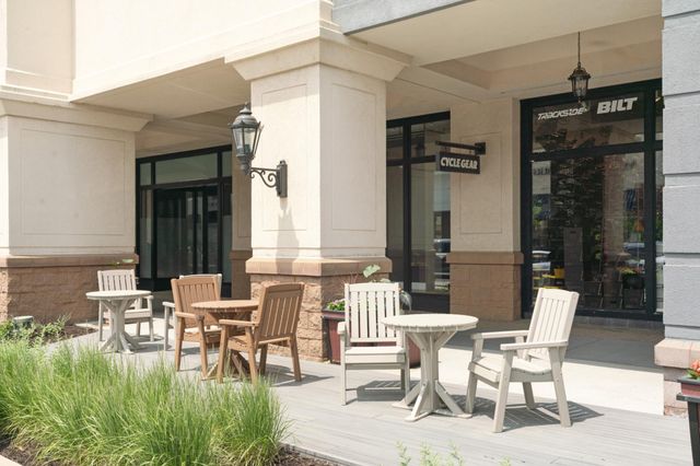 8405 Norwood Lane N, Maple Grove, MN 55369