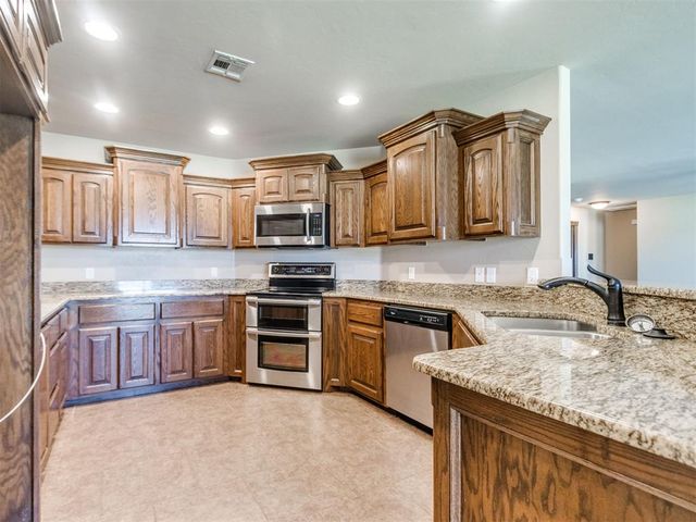 2282 County Road 1311, Blanchard, OK 73010