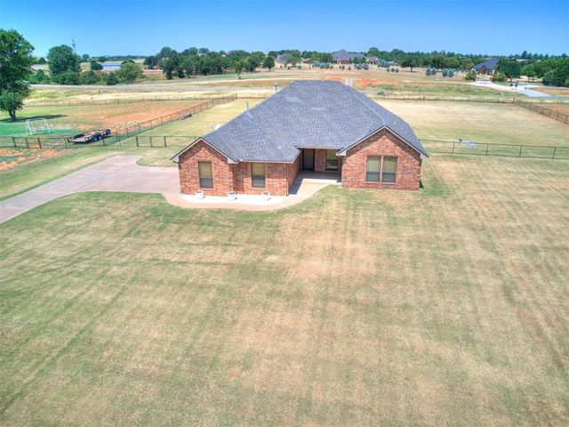 2282 County Road 1311, Blanchard, OK 73010