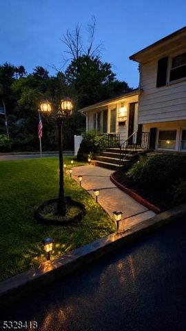 92 Cornell Ave, Rahway City, NJ 07065