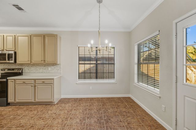 2116 S Winding Creek Drive, Grapevine, TX 76051