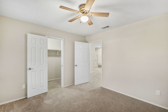 2116 S Winding Creek Drive, Grapevine, TX 76051