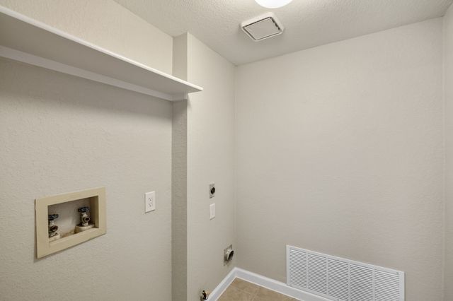 2116 S Winding Creek Drive, Grapevine, TX 76051