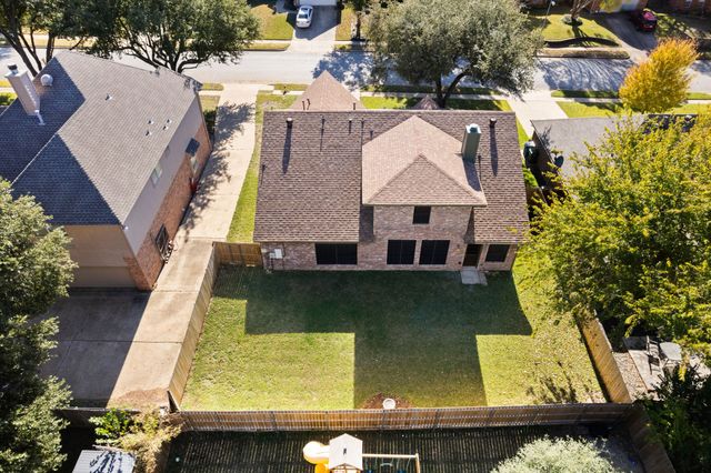 2116 S Winding Creek Drive, Grapevine, TX 76051