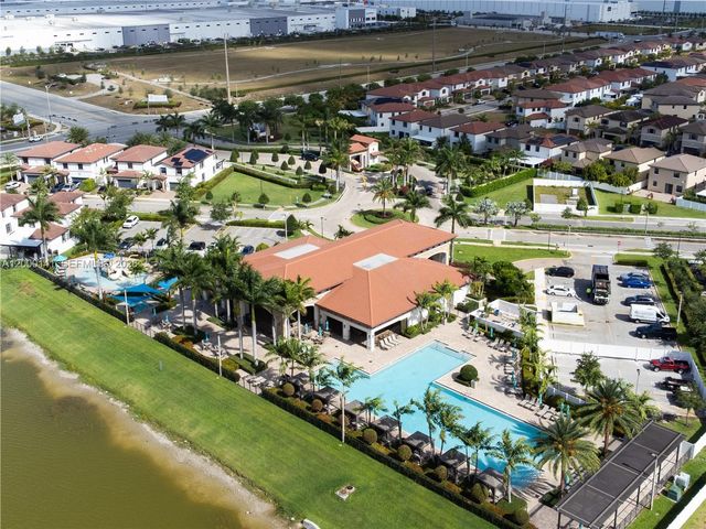 3347 W 106th Ter, Hialeah, FL 33018