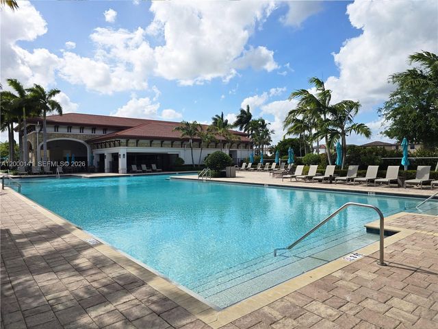 3347 W 106th Ter, Hialeah, FL 33018