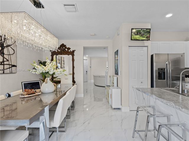 3347 W 106th Ter, Hialeah, FL 33018