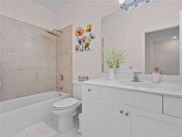 3347 W 106th Ter, Hialeah, FL 33018