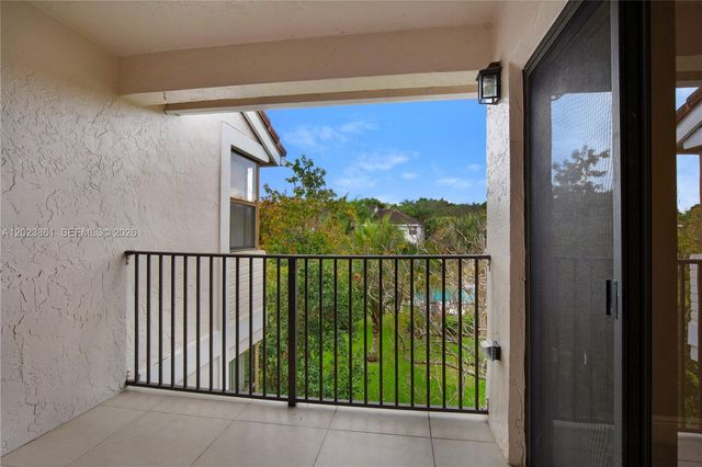 10105 W Sunrise Blvd 306, Plantation, FL 33322