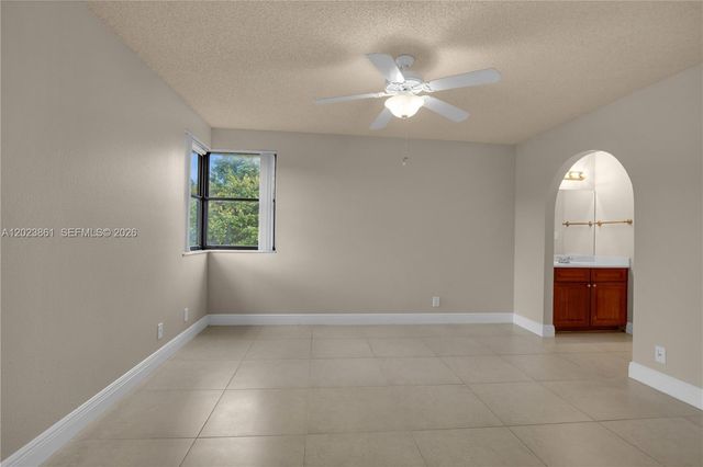 10105 W Sunrise Blvd 306, Plantation, FL 33322
