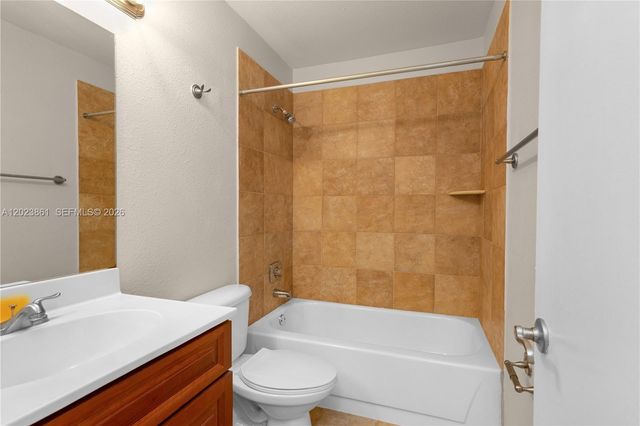 10105 W Sunrise Blvd 306, Plantation, FL 33322