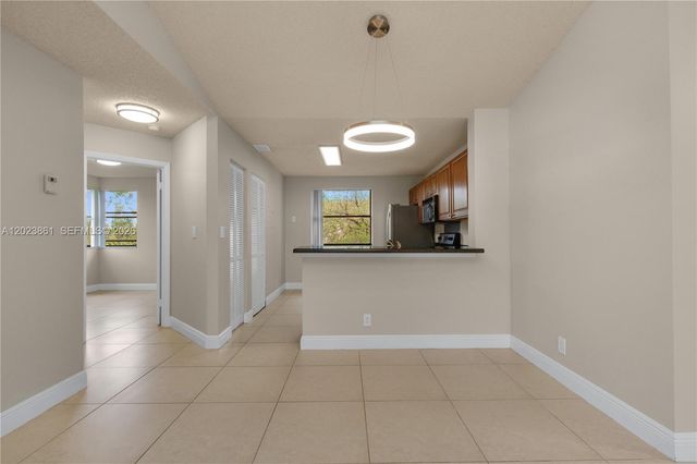 10105 W Sunrise Blvd 306, Plantation, FL 33322
