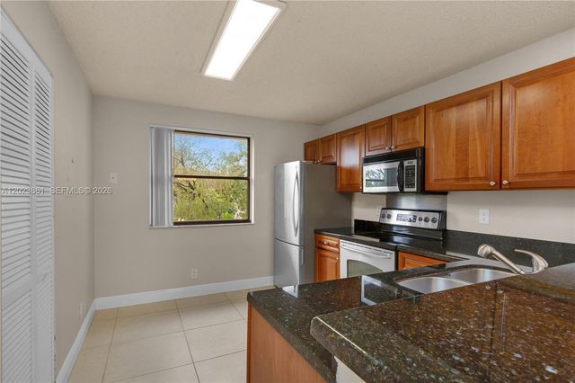 10105 W Sunrise Blvd 306, Plantation, FL 33322