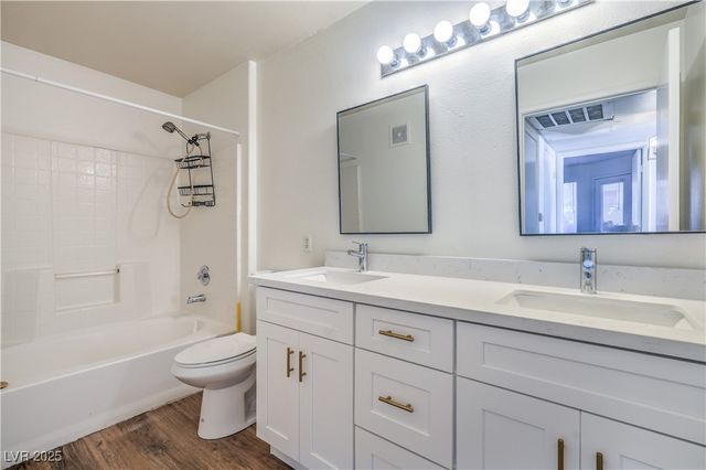 5710 East Tropicana Avenue 1017, Las Vegas, NV 89122