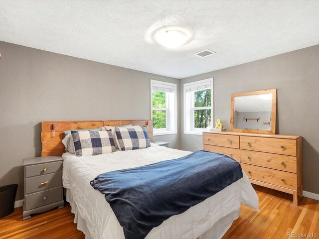 3376 S Corona St, Englewood, CO 80113