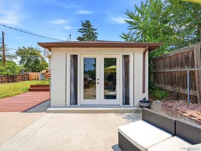 3376 S Corona St, Englewood, CO 80113